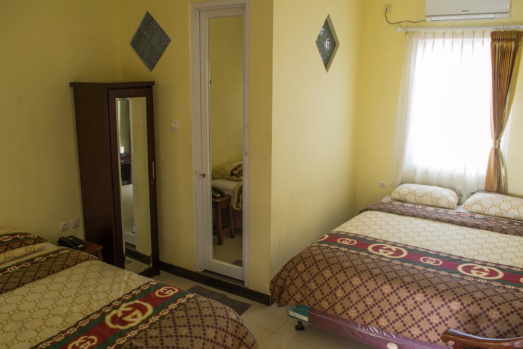 Guest House Salon Fora Gegerkalong Setiabudhi Бандунг Номер фото