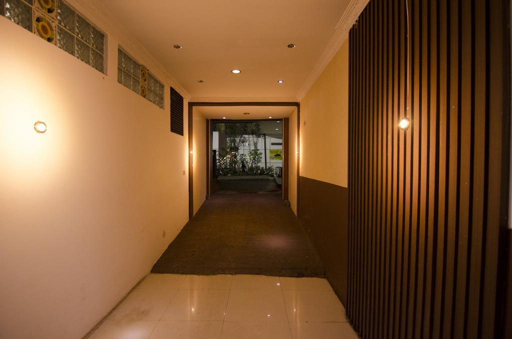 Guest House Salon Fora Gegerkalong Setiabudhi Бандунг Экстерьер фото